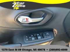 Used 2015  Jeep Cherokee 4d SUV 4WD Trailhawk V6 at Car Zone Sales near Otsego&comma; MI