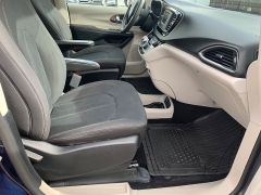 Used 2017  Chrysler Pacifica 4d Wagon LX at Car Zone Sales near Otsego, MI