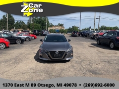 Used 2021  Nissan Altima 2&period;5 SR Sedan at Car Zone Sales near Otsego&comma; MI