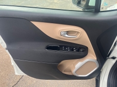 Used 2015 Jeep Renegade 4d SUV 4WD Latitude at Car Zone Sales near Otsego, MI