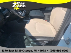 Used 2015  Jeep Renegade 4d SUV 4WD Latitude at Car Zone Sales near Otsego&comma; MI