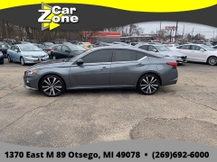 Used 2021  Nissan Altima 2&period;5 SR Sedan at Car Zone Sales near Otsego&comma; MI