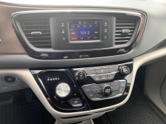 Used 2017  Chrysler Pacifica 4d Wagon LX at Car Zone Sales near Otsego, MI