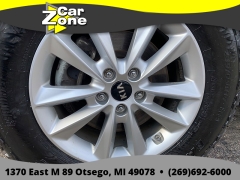 Used 2019  Kia Sorento 4d SUV AWD LX V6 at Car Zone Sales near Otsego&comma; MI