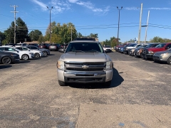 Used 2009  Chevrolet Silverado 1500 4WD Ext Cab LT at Car Zone Sales near Otsego, MI