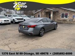 Used 2021  Nissan Altima 2&period;5 SR Sedan at Car Zone Sales near Otsego&comma; MI