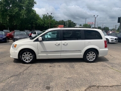Used 2013 Chrysler Town & Country 4d Wagon Touring at Car Zone Sales near Otsego, MI