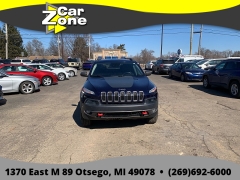 Used 2015  Jeep Cherokee 4d SUV 4WD Trailhawk V6 at Car Zone Sales near Otsego&comma; MI