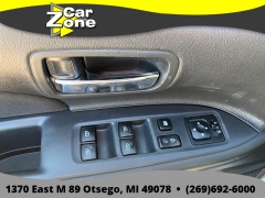 Used 2020  Mitsubishi Outlander 4d SUV AWC SE at Car Zone Sales near Otsego&comma; MI