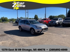 Used 2020  Mitsubishi Outlander 4d SUV AWC SE at Car Zone Sales near Otsego&comma; MI