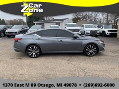 Used 2021  Nissan Altima 2&period;5 SR Sedan at Car Zone Sales near Otsego&comma; MI