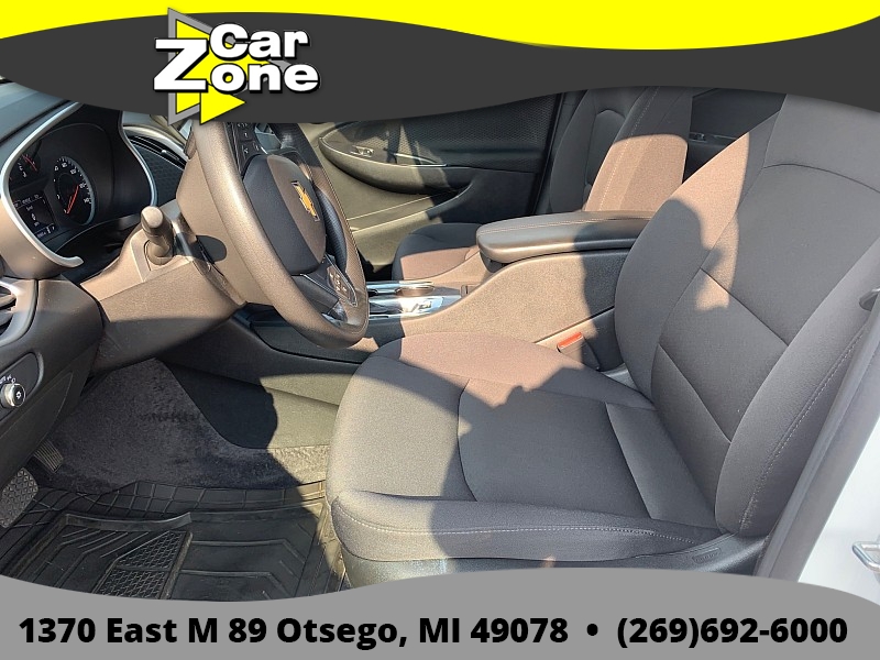 2024 Chevrolet Malibu 1LT - Photo 13