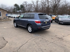 Used 2011  Toyota Highlander 4d SUV AWD at Car Zone Sales near Otsego&comma; MI