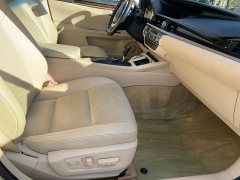 Used 2015  Lexus ES 350 4dr Sdn at Car Zone Sales near Otsego, MI