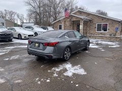 Used 2019  Nissan Altima 4d Sedan FWD 2&period;5L SR at Car Zone Sales near Otsego&comma; MI