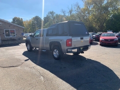 Used 2009  Chevrolet Silverado 1500 4WD Ext Cab LT at Car Zone Sales near Otsego, MI