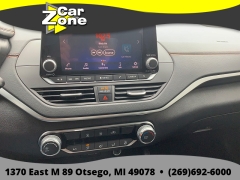 Used 2021  Nissan Altima 2&period;5 SR Sedan at Car Zone Sales near Otsego&comma; MI