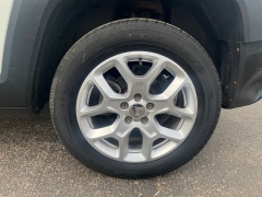 Used 2015 Jeep Renegade 4d SUV 4WD Latitude at Car Zone Sales near Otsego, MI