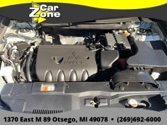 Used 2020  Mitsubishi Outlander 4d SUV AWC SE at Car Zone Sales near Otsego&comma; MI