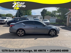 Used 2021  Nissan Altima 2&period;5 SR Sedan at Car Zone Sales near Otsego&comma; MI