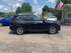 Used 2018 Nissan Rogue 4d SUV AWD SV at Car Zone Sales near Otsego, MI