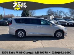 Used 2017  Chrysler Pacifica 4d Wagon Touring-L at Car Zone Sales near Otsego&comma; MI