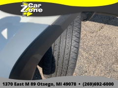Used 2015  Jeep Renegade 4d SUV 4WD Latitude at Car Zone Sales near Otsego&comma; MI