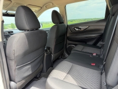 Used 2017  Nissan Rogue 4d SUV AWD S at Rooster Auto Sales near Vinton&comma; IA