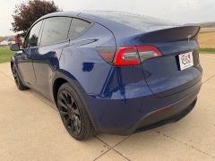Used 2021  Tesla Model Y Long Range AWD at Rooster Auto Sales near Vinton&comma; IA