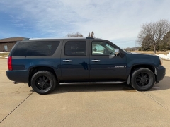 Used 2007  GMC Yukon XL 1500 SUV 4WD Denali at Rooster Auto Sales near Vinton&comma; IA