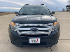 Used 2017  Ford Explorer 4d SUV 4WD XLT at Rooster Auto Sales near Vinton&comma; IA