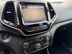 Used 2019  Jeep Cherokee 4d SUV 4WD Limited 3&period;2L at Rooster Auto Sales near Vinton&comma; IA