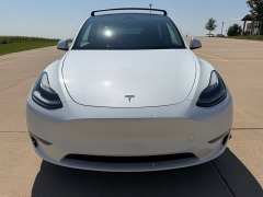 Used 2021  Tesla Model Y Performance AWD at Rooster Auto Sales near Vinton&comma; IA