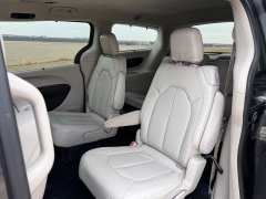 Used 2018  Chrysler Pacifica 4d Wagon Touring L Plus at Rooster Auto Sales near Vinton&comma; IA