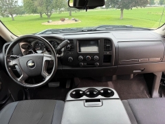 Used 2010  Chevrolet Silverado 1500 4WD Ext Cab LT at Rooster Auto Sales near Vinton&comma; IA