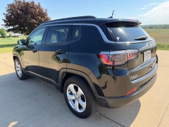 Used 2021  Jeep Compass Latitude FWD at Rooster Auto Sales near Vinton&comma; IA