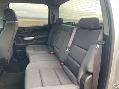 Used 2017  Chevrolet Silverado 1500 4WD Crew Cab LT at Rooster Auto Sales near Vinton&comma; IA