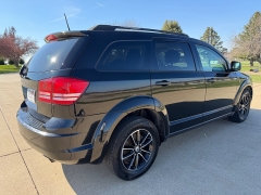 Used 2018  Dodge Journey 4d SUV FWD SE at Rooster Auto Sales near Vinton&comma; IA
