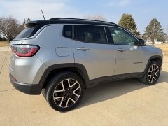 Used 2018  Jeep Compass 4d SUV 4WD Limited at Rooster Auto Sales near Vinton&comma; IA