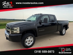  2010 Chevrolet Silverado 1500 4WD Ext Cab LT at Rooster Auto Sales near Vinton&comma; IA