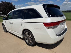 Used 2014  Honda Odyssey 4d Wagon Touring at Rooster Auto Sales near Vinton&comma; IA
