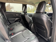 Used 2019  Jeep Cherokee 4d SUV 4WD Limited 3&period;2L at Rooster Auto Sales near Vinton&comma; IA