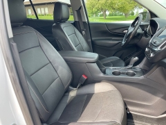 Used 2020 Chevrolet Equinox 4d SUV FWD LS w/1FL at Rooster Auto Sales near Vinton, IA