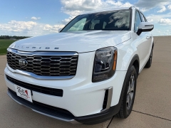 Used 2020  Kia Telluride 4d SUV AWD EX at Rooster Auto Sales near Vinton&comma; IA