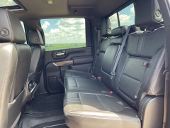 Used 2020 Chevrolet Silverado 2500 4WD Crew Cab High Country Dsl at Rooster Auto Sales near Vinton, IA