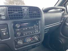 Used 2002 Chevrolet S10 Pickup 4WD Ext Cab at Rooster Auto Sales near Vinton, IA