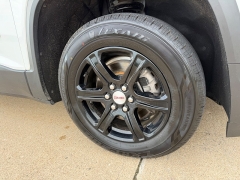 Used 2021  GMC Acadia AWD 4dr AT4 at Rooster Auto Sales near Vinton&comma; IA