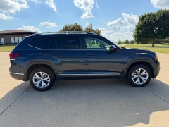 Used 2018  Volkswagen Atlas 3&period;6L V6 SEL FWD at Rooster Auto Sales near Vinton&comma; IA