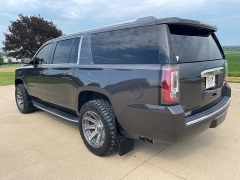 Used 2017 GMC Yukon XL 4d SUV 4WD Denali at Rooster Auto Sales near Vinton, IA