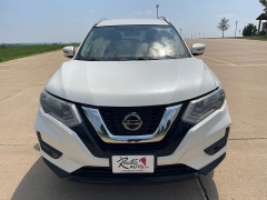 Used 2018 Nissan Rogue 4d SUV AWD SV at Rooster Auto Sales near Vinton, IA